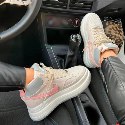 NUEVOS TENIS BOTA NK DAMA