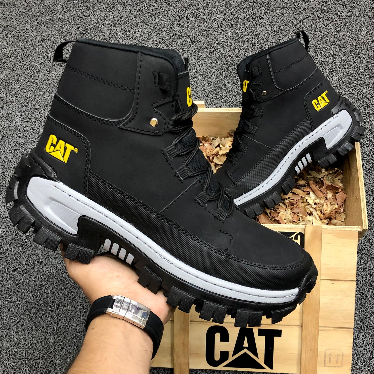 NUEVAS BOTAS PREMIUM CAT SILVER