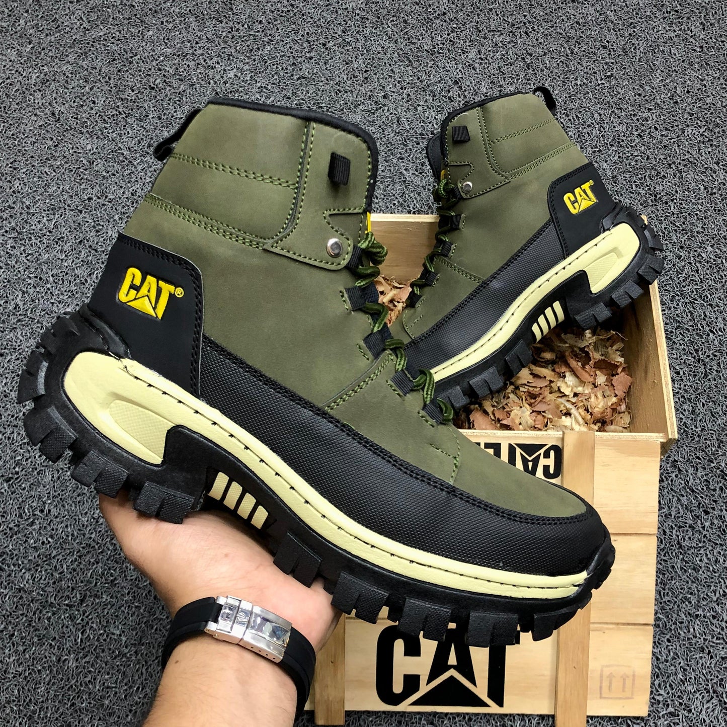 NUEVAS BOTAS PREMIUM CAT SILVER