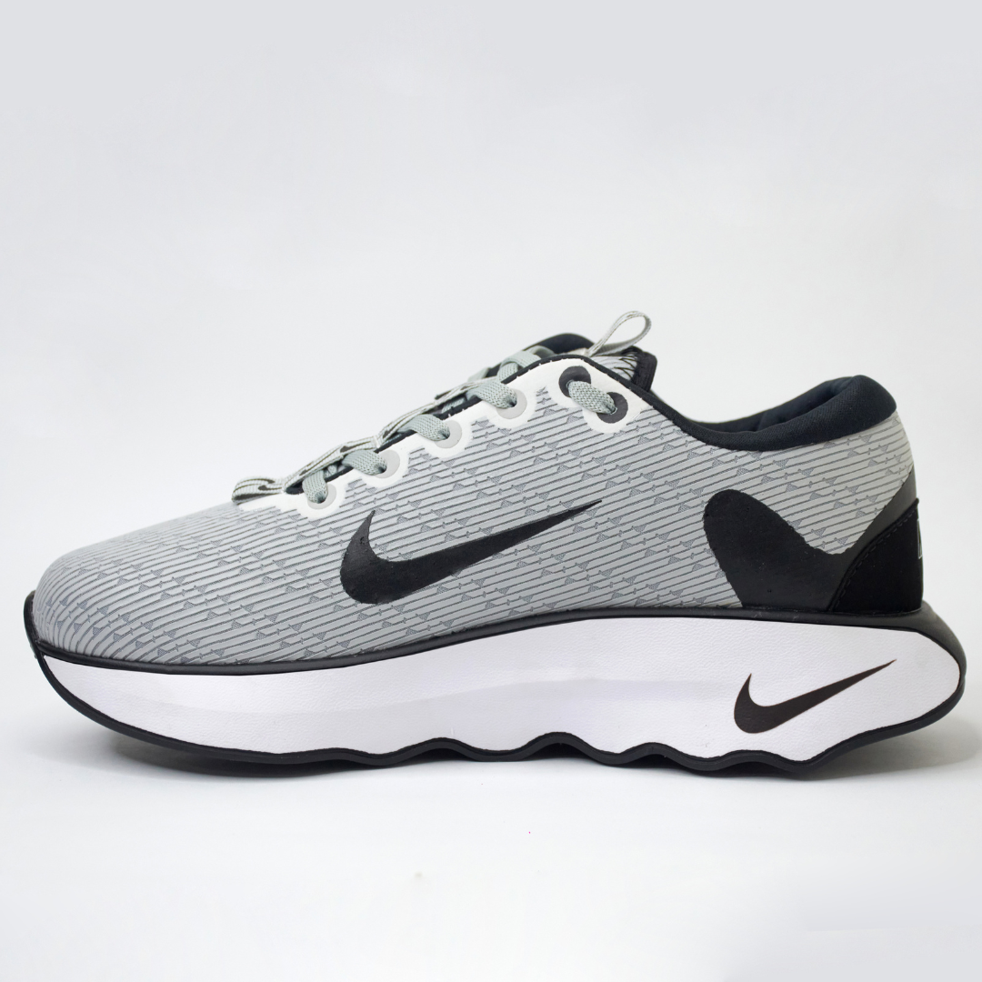 NUEVOS TENIS NK MOTIVA