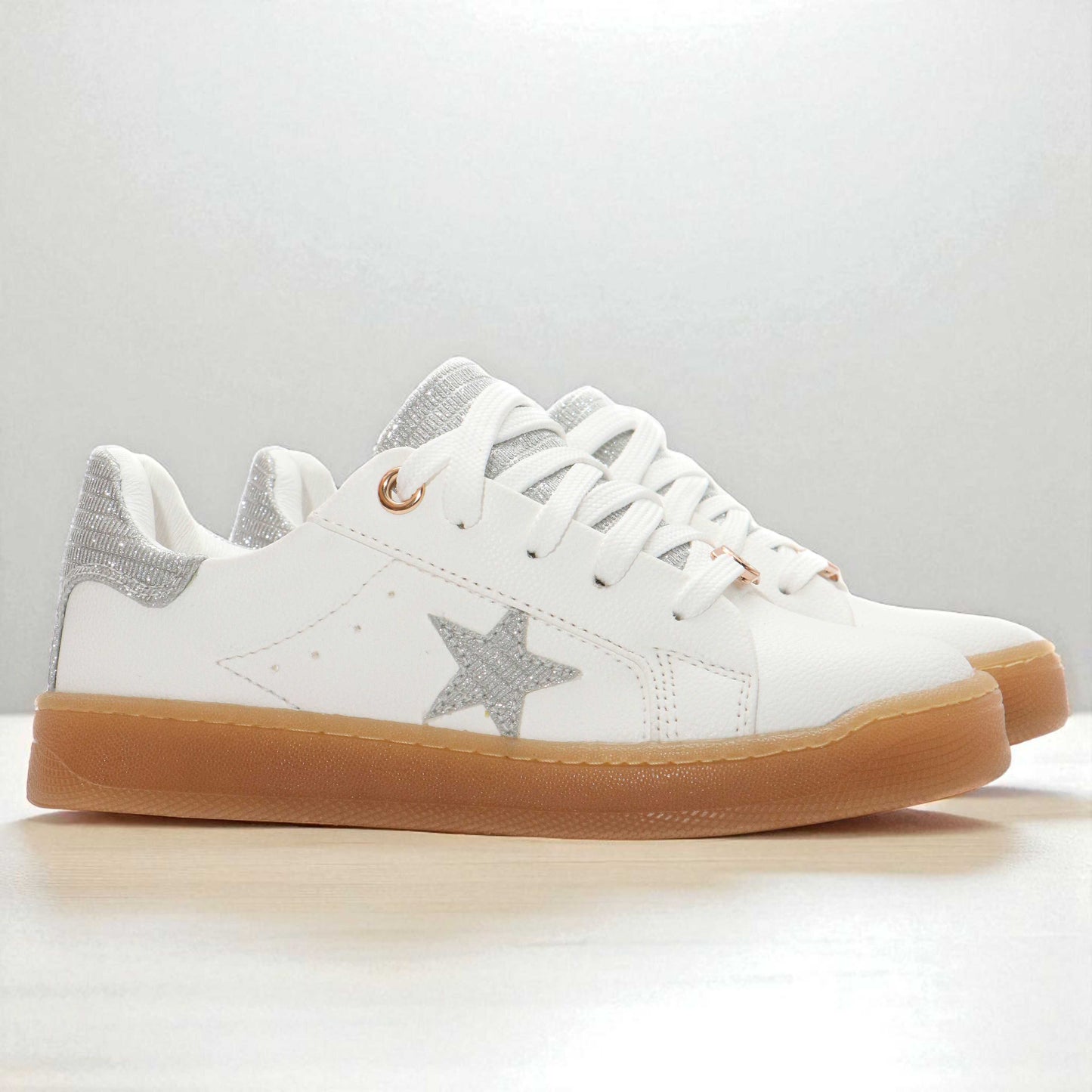 Tenis Golden Star