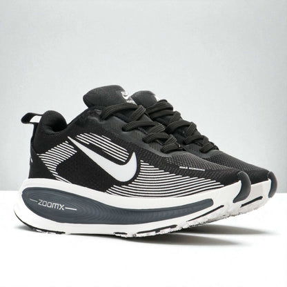 NUEVOS NKE ZOOMX VOMERO 18